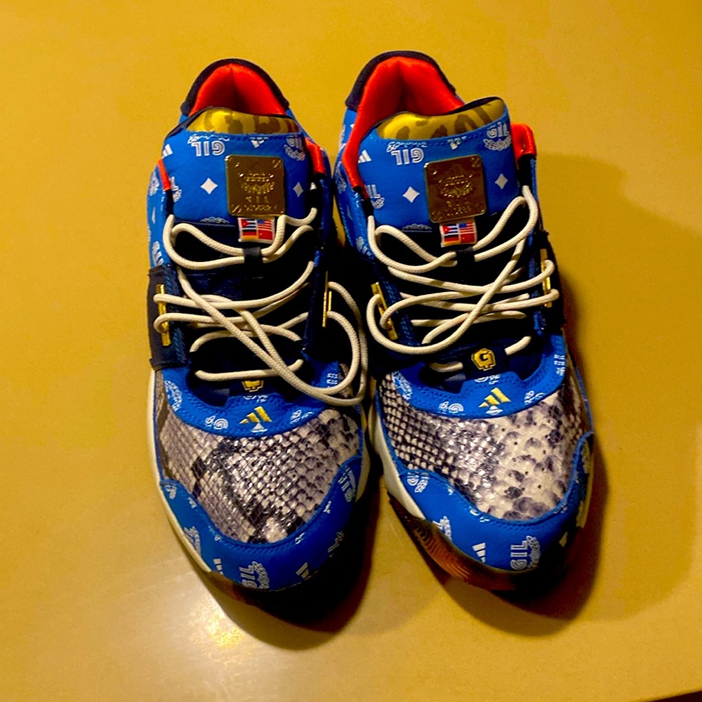 Adidas gil